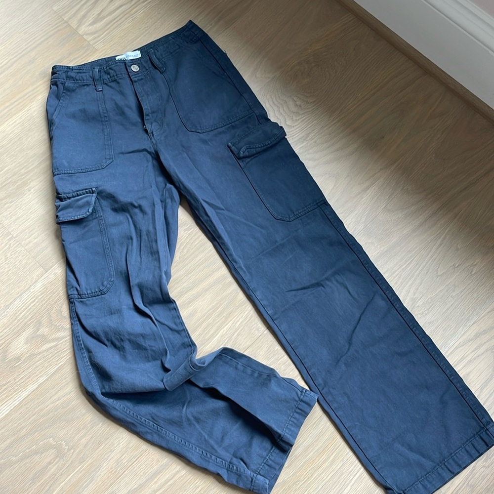 Zara light weight grey cargo pant painter pant size 2 excellent condition
